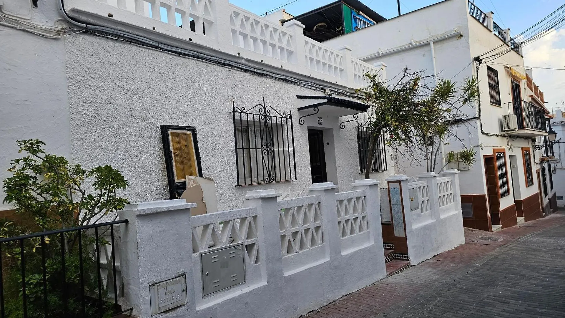 Oasis Jacuzzi Retreat II Apartment Marbella 0*,  Spain